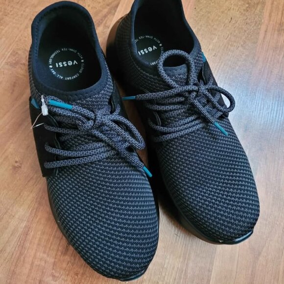 NEW Vessi Everyday Classic: 100% Waterproof - Picture 3 of 6